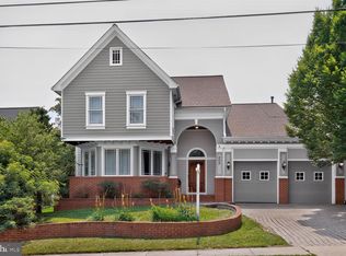 303 Talahi Rd SE, Vienna, VA 22180