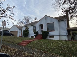 1019 SE Roberts Ave, Roseburg, OR 97470