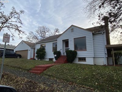 1019 SE Roberts Ave, Roseburg, OR, 97470