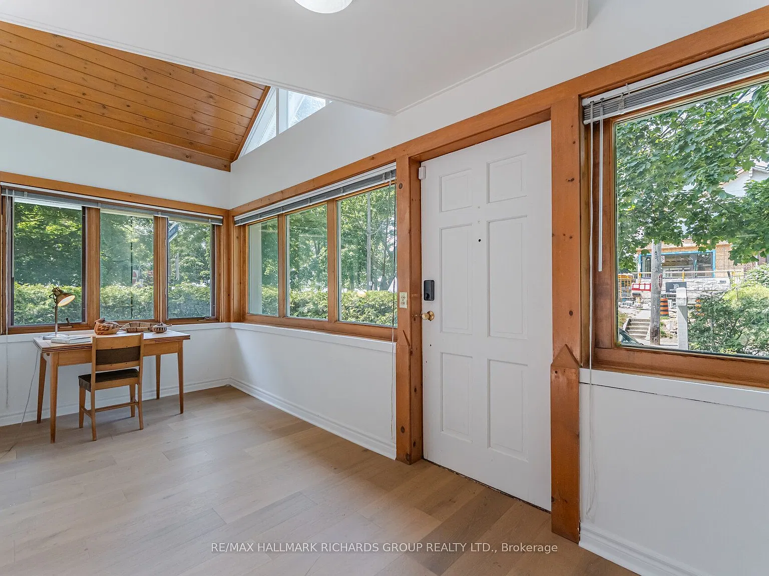3 bed, $7,995 — Photo 3
