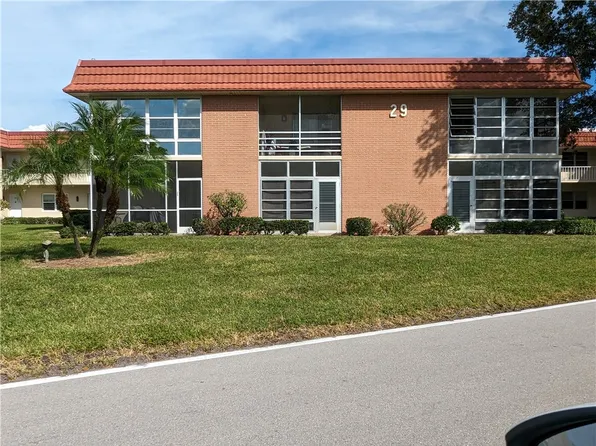 29 Pine Arbor Ln SE #104, Vero Beach, FL 32962
