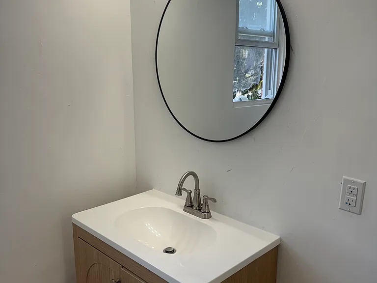 739 N Edgewood St — Photo 10