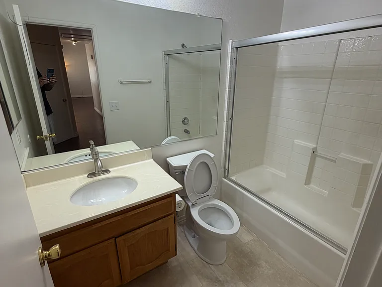 5804 E Avenue R11 — Photo 8