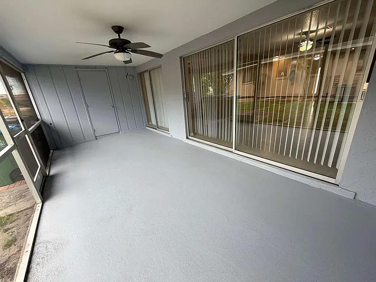 702 SE 47th St #2 — Photo 31