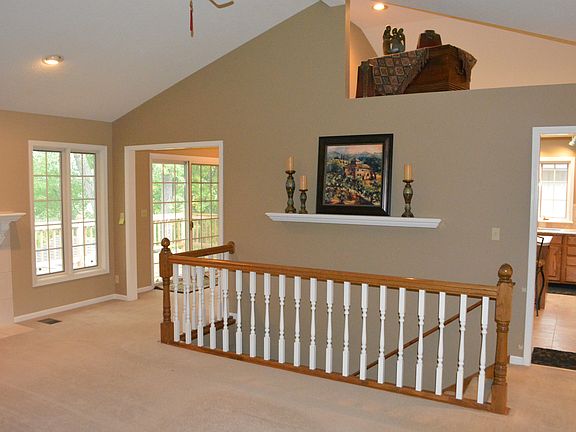 5th image of 2327 Pueblo Dr