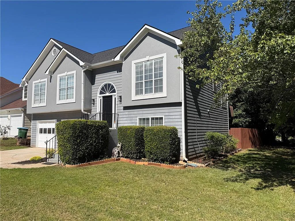 5 bed, 3.0 bath, $2,800 — Photo 3
