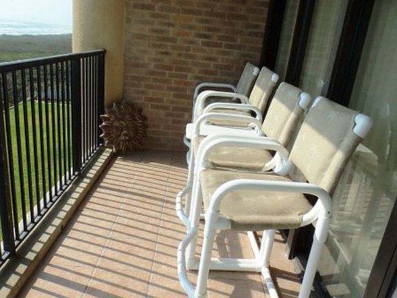 3rd image of 110 Padre Blvd #306