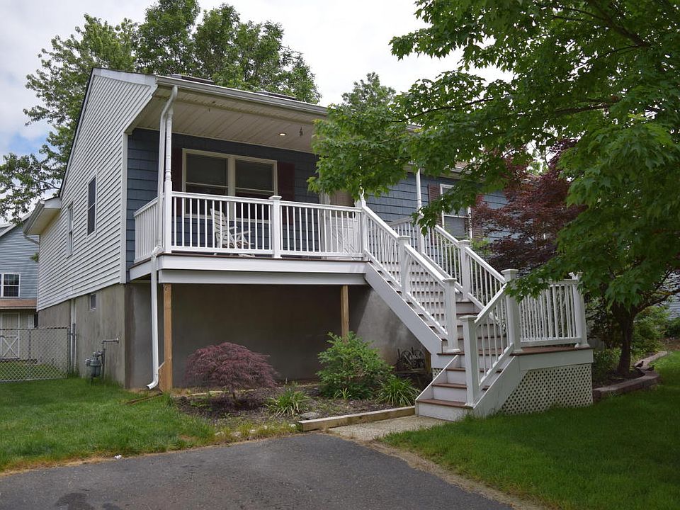 1st image of 631 Monmouth Ave