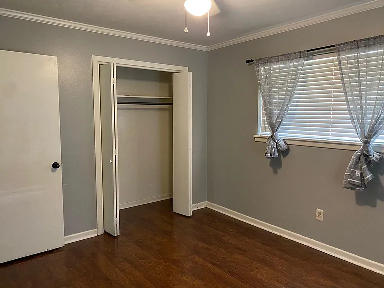 600 Bellaire Dr — Photo 9