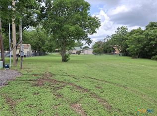 484 E Avenue R, Belton, TX 76513