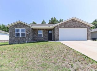 108 Formon Dr, Paragould, AR 72450