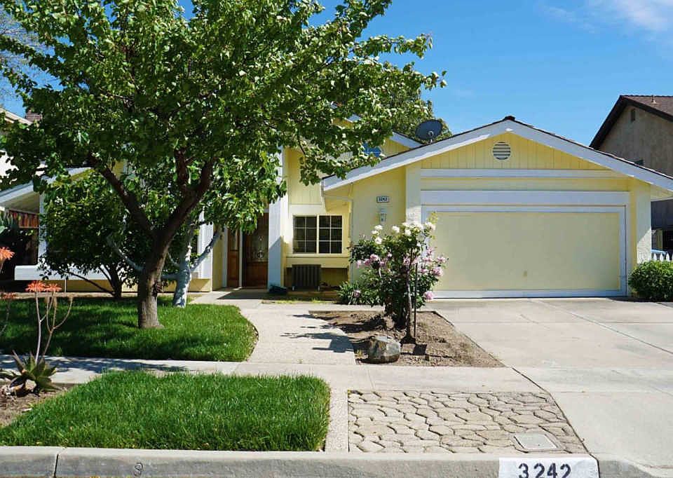 1st image of 3242 Segovia Ct