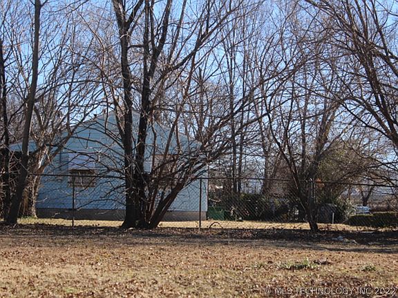 3rd image of 2029 W Woodrow Pl