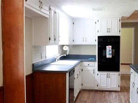 2nd image of 2813 Williams Pl