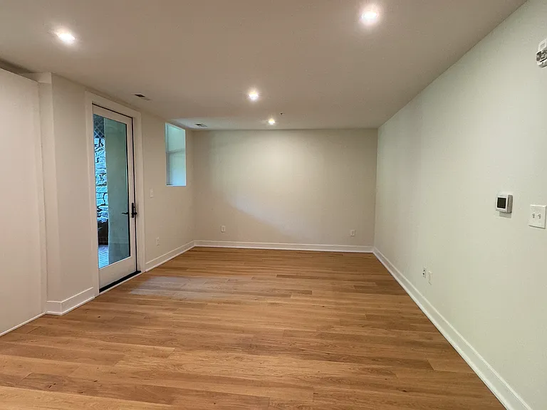 3016 Dumbarton St NW #101 — Photo 7