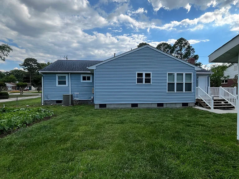 Susquehanna Dr — Photo 29