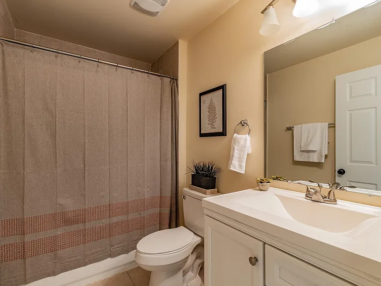 Digitally staged Bathroom 2