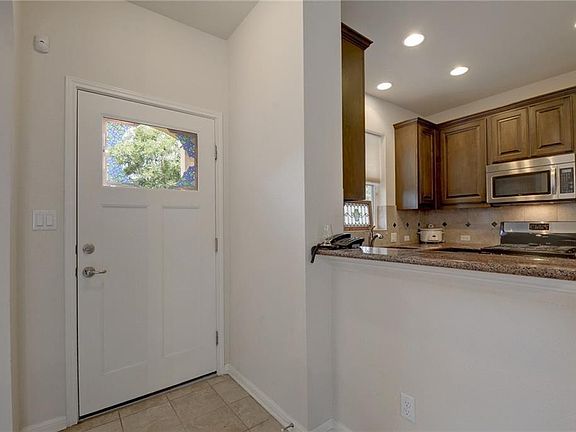 4th image of 1809 Carlson Dr #35C