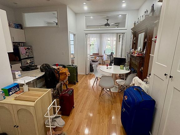 3rd image of 262 W 73rd St APT 3