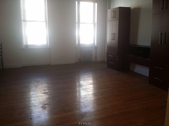 2nd image of 355 6th Ave APT 2F