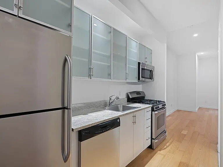 37 Wall St #16-H — Photo 2
