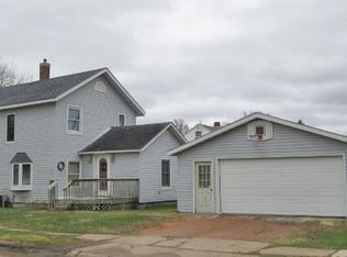101 S Thomas St, Loyal, WI 54446