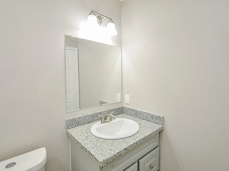 18910 Reynolds Park Dr — Photo 22
