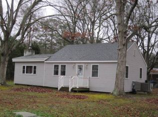 9318 Ditchley Dr, Gloucester, VA 23061