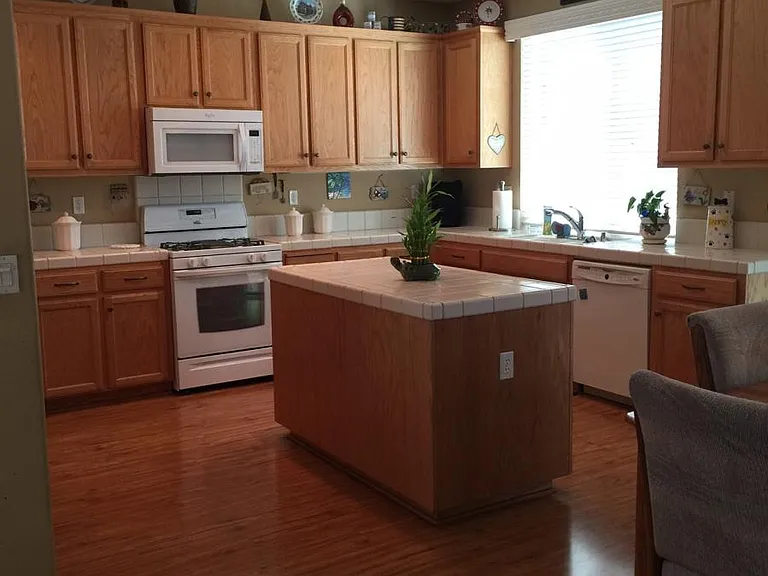 3174 Milton Jenson Ct — Photo 3