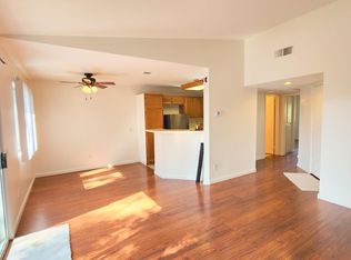 2564 Avenida Del Vis APT 202, Corona, CA 92882