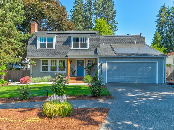 14815 SW Carolwood Dr, Beaverton, OR 97007