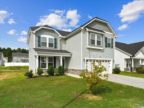 105 Wicklow Ct, Clayton, NC 27527