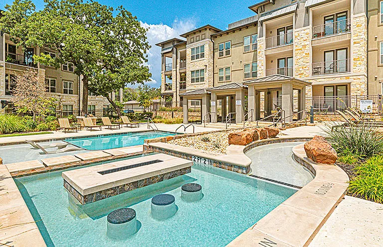 Hickory Creek Ranch Apartments — Photo 48