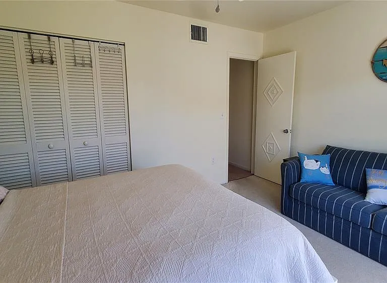 680 71st Ave #11A — Photo 18