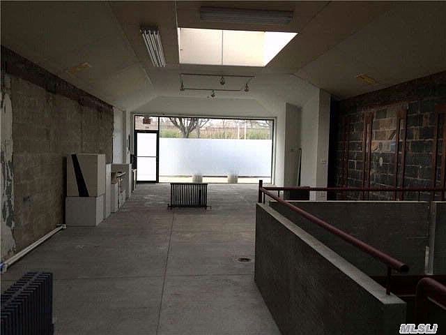 2nd image of 442 Sunrise Hwy