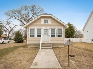 127 Bay Ave, Villas, NJ 08251