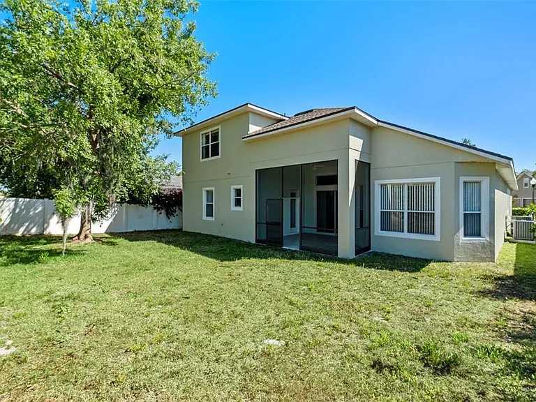 13121 Zori Ln — Photo 34