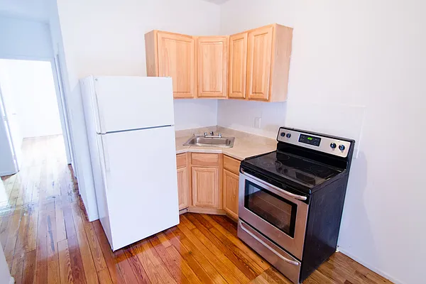 Rented by Coda Real Estate NYC | media 11