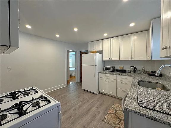 2nd image of 15 Grove St