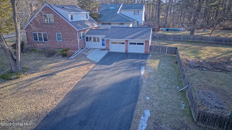 3rd image of 3 Flint Drive