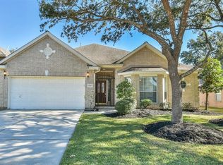 15618 Forest Run Dr, Cypress, TX 77433