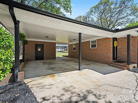 4th image of 235 Cantiberry Dr