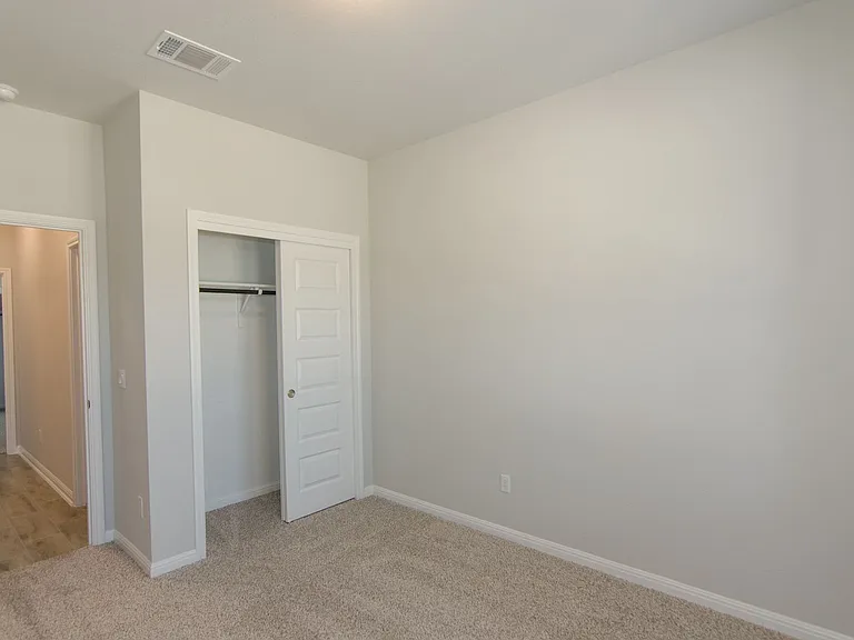 905 Olive Creek Dr — Photo 19