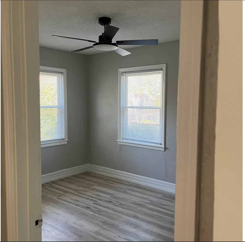 3 bed, 680 sqft, $1,400 — Photo 2