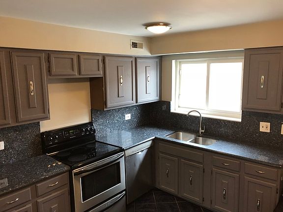 2nd image of 9373 Bay Colony Dr APT 2S