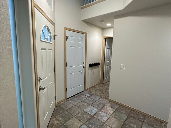 5th image of 9413 190th St E
