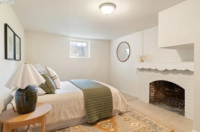 6716 N Commercial Ave — Photo 13