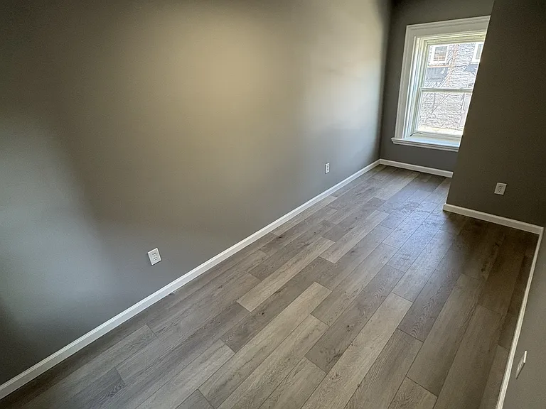 662 2nd Ave #4 — Photo 11