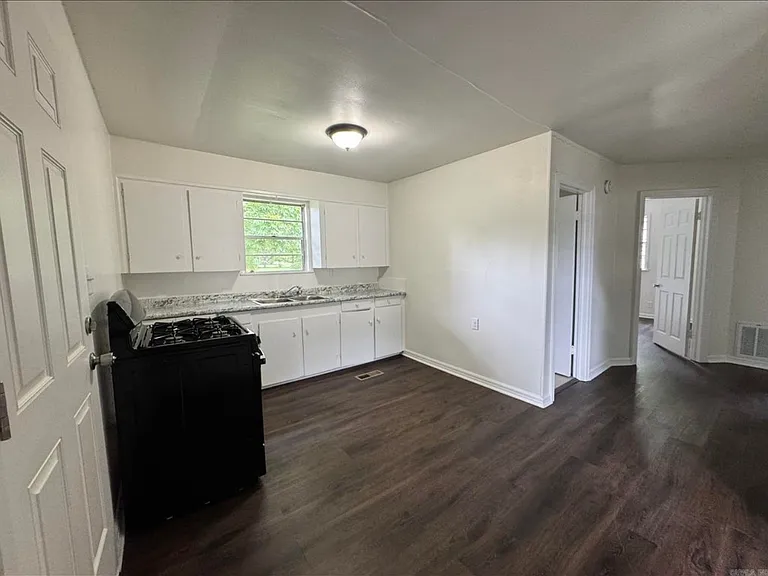 509 S Grant St — Photo 8