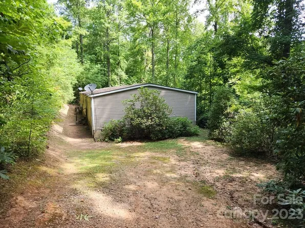 25 Casey Dr, Candler, NC 28715